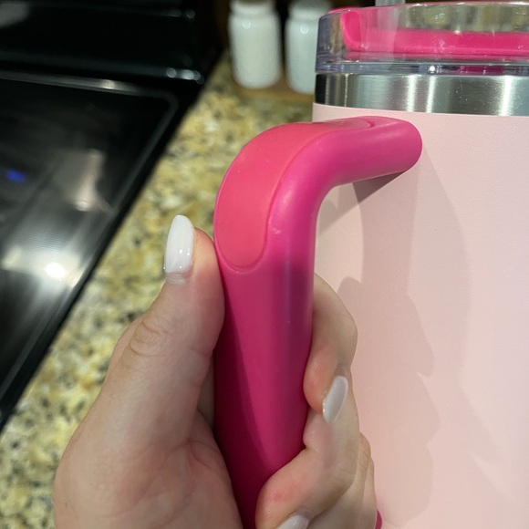 Stanley 40 oz Quencer in Flamingo from Target Collab - Picture 4 of 11